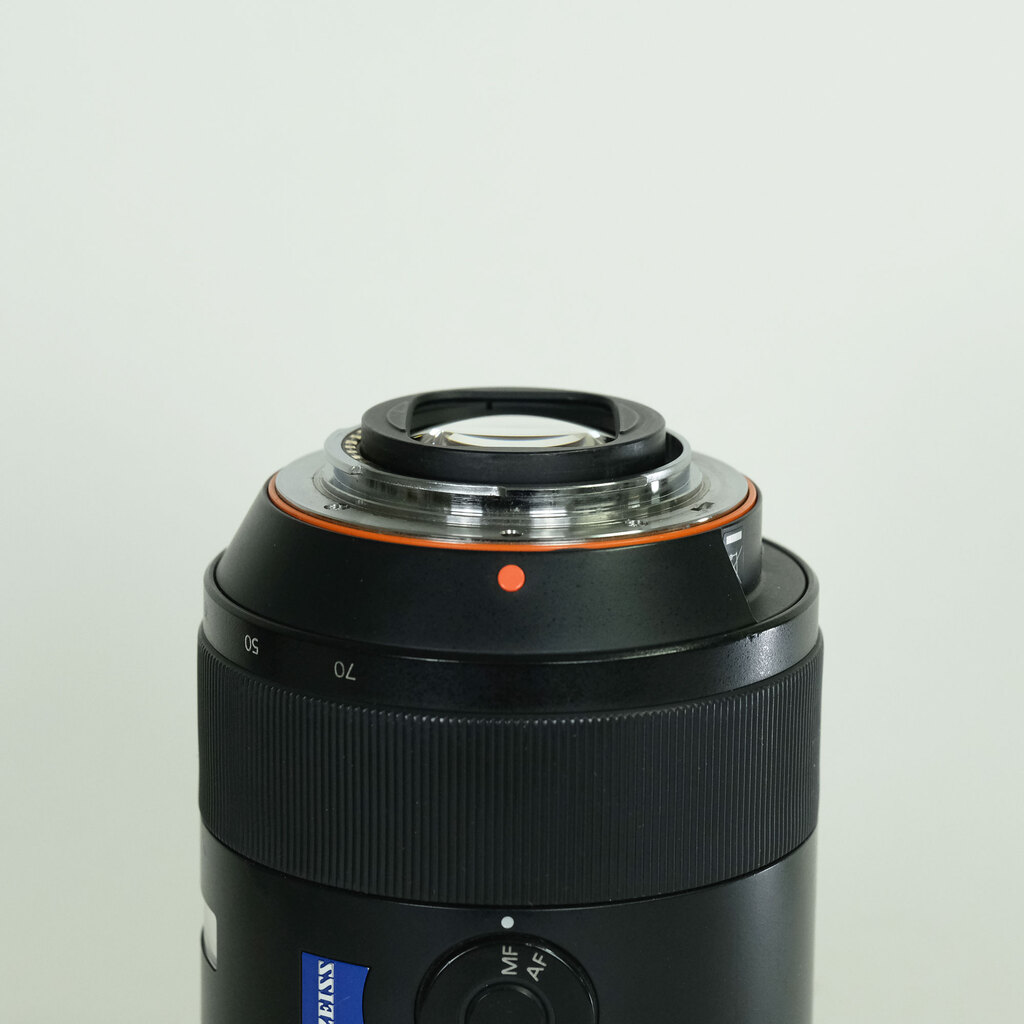 SONY Vario-Sonnar T* 24-70mm F2.8 ZA SSM SAL2470Z SONY Vario-Sonnar T* 24-70mm F2.8 ZA SSM SAL2470Z