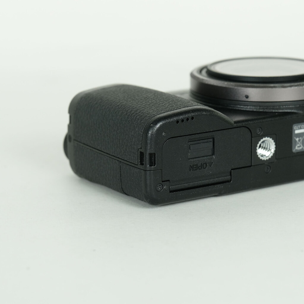 RICOH GR IIIx RICOH GR IIIx