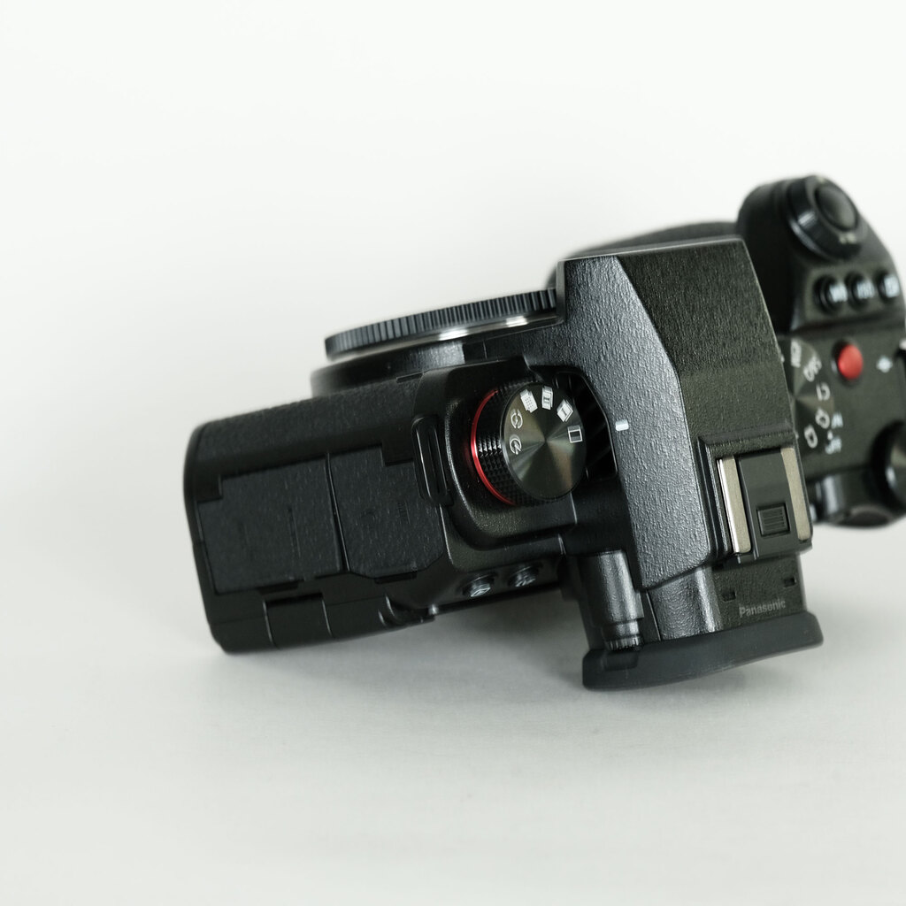 Panasonic LUMIX S5II DC-S5M2