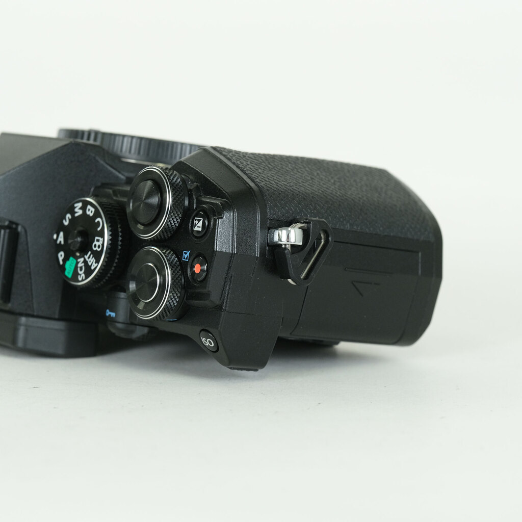 OM SYSTEM OM-5