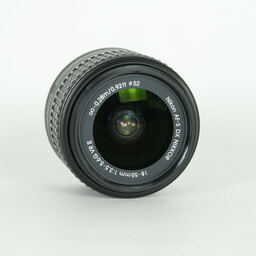Nikon AF-S DX NIKKOR 18-55mm f3.5-5.6G VR II