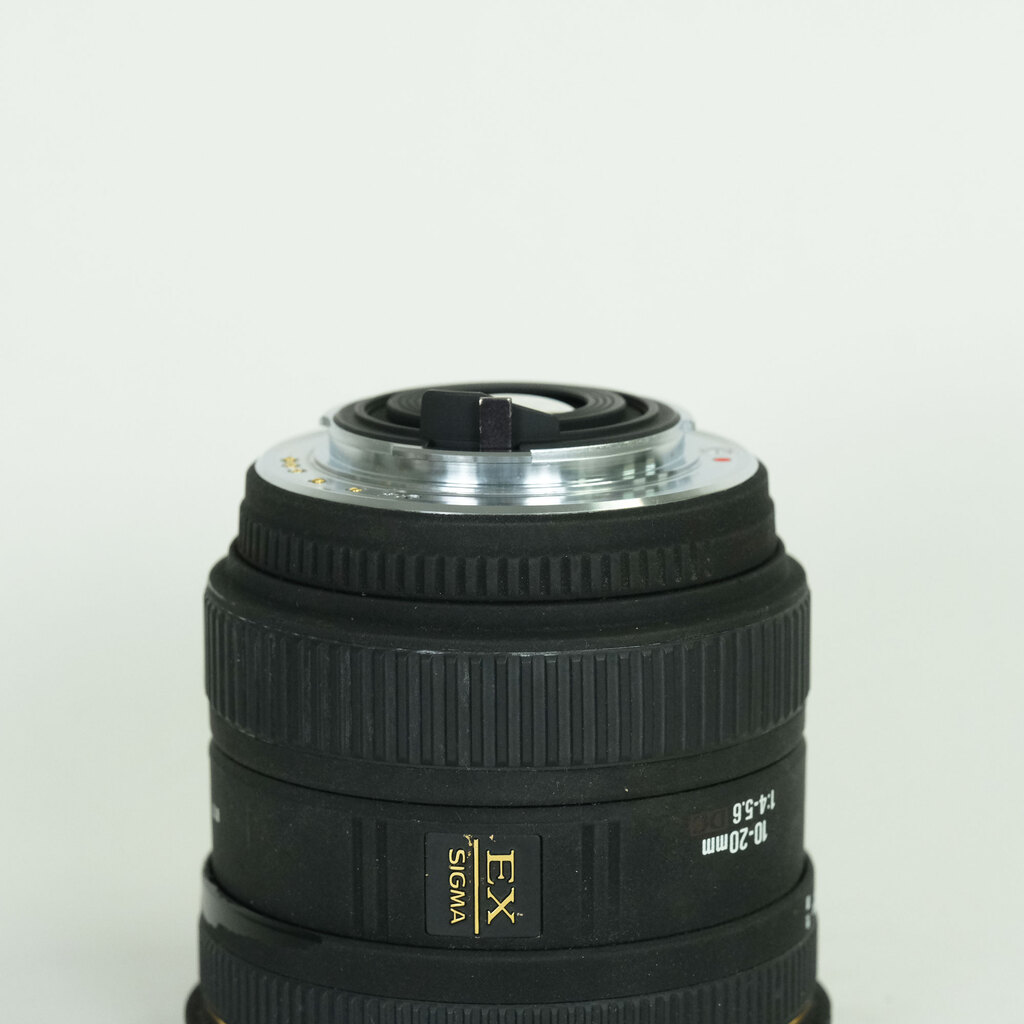 SIGMA 10-20mm F4-5.6 EX DC (ペンタックス用) SIGMA 10-20mm F4-5.6 EX DC (ペンタックス用)