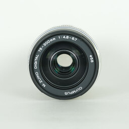 OLYMPUS M.ZUIKO ED75-300mm F4.8-6.7 シルバー