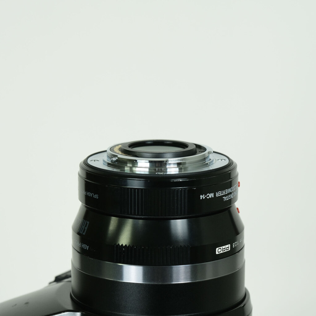 OLYMPUS M.ZUIKO DIGITAL ED 40-150mm F2.8 PROテレコンバーターキット