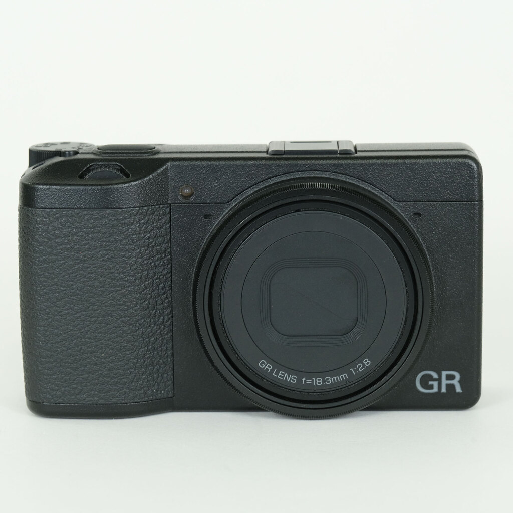 RICOH GR III