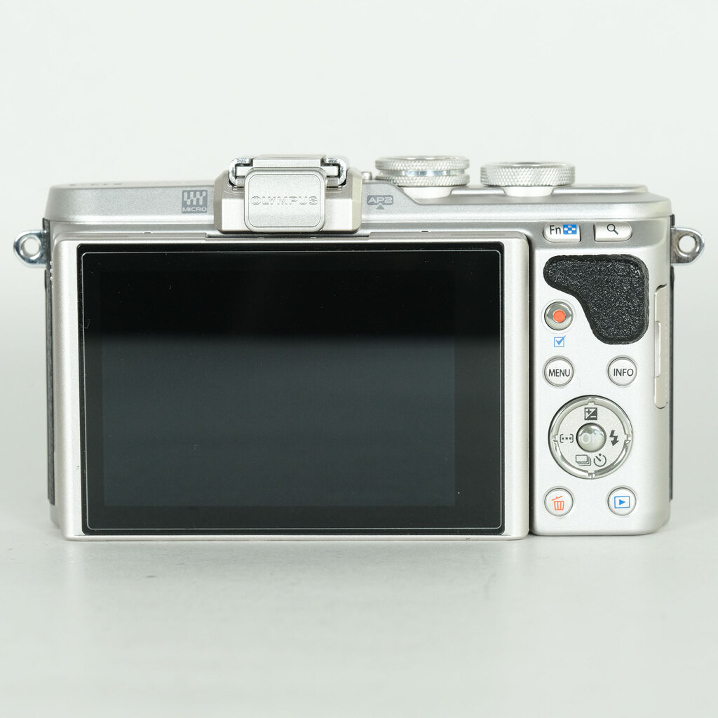 OLYMPUS PEN E-PL8 OLYMPUS PEN E-PL8