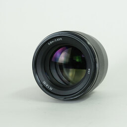 SONY FE 85mm F1.8 SEL85F18