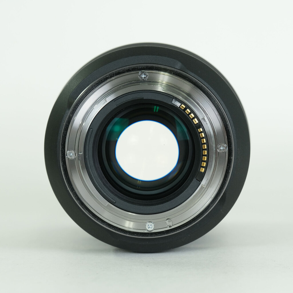Canon RF135mm F1.8 L IS USM