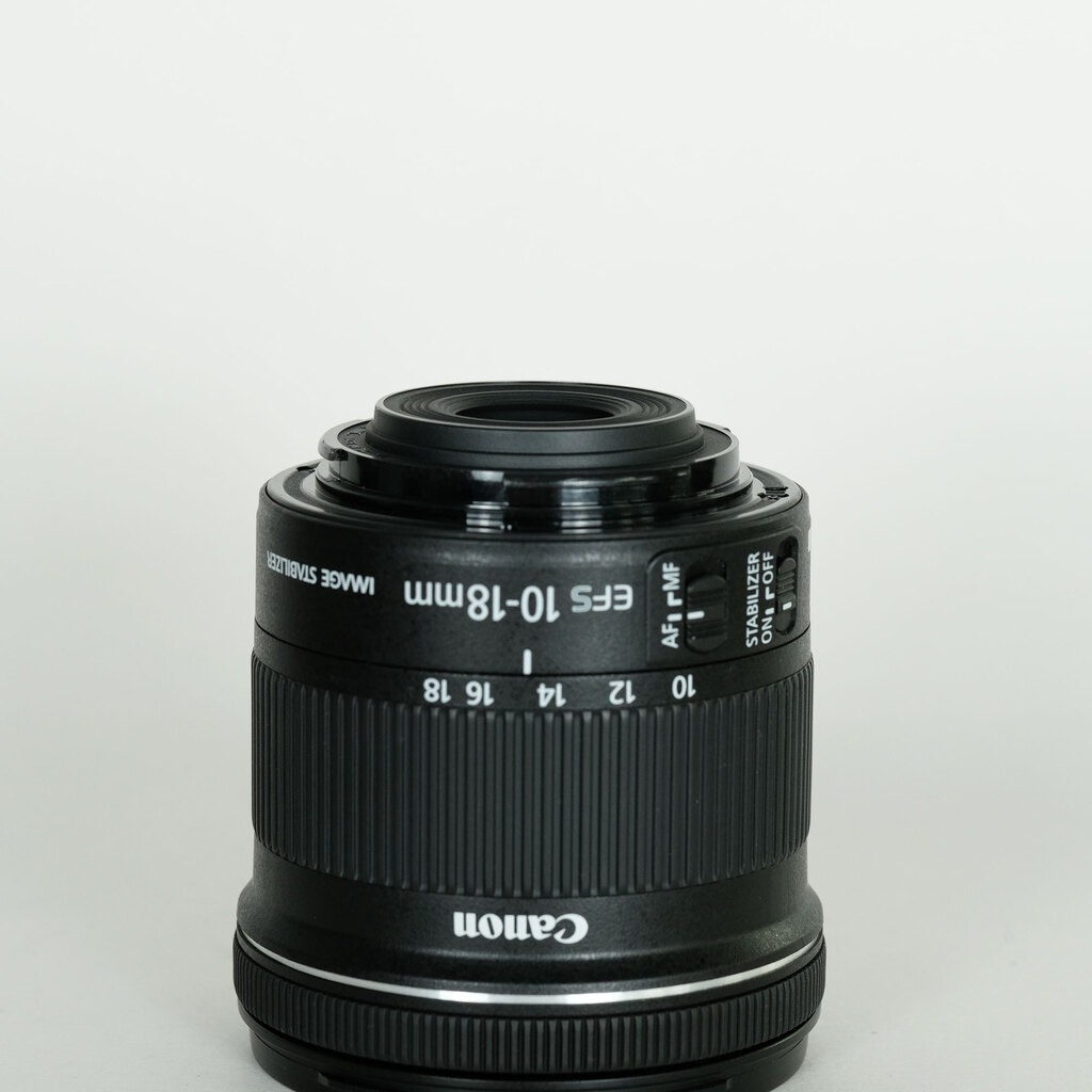 Canon EF-S10-18mm F4.5-5.6 IS STM