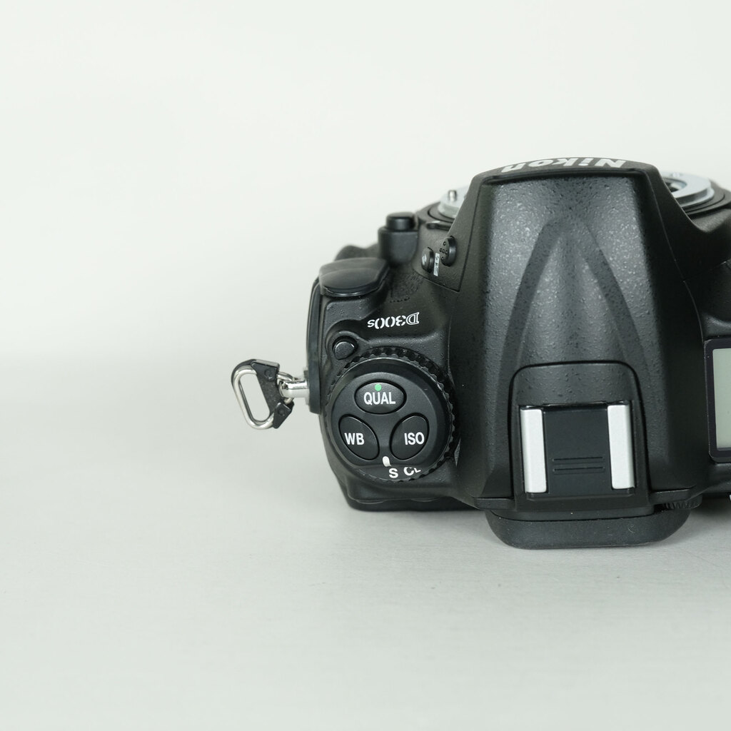 Nikon D300S ボディの出品 | ONE SCENE（ワンシーン）