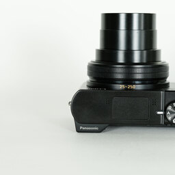 Panasonic LUMIX DMC-TX1