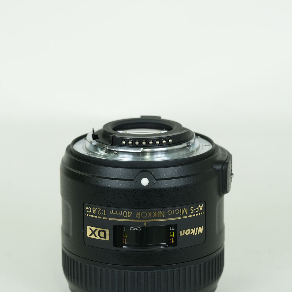 Nikon AF-S DX Micro NIKKOR 40mm f/2.8G