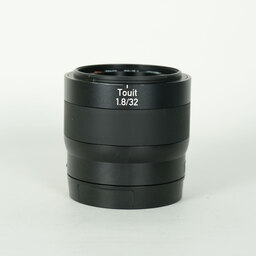 Carl Zeiss Touit 32mm F1.8（ソニーE用）