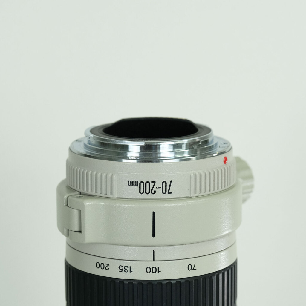 Canon EF70-200mm F4L IS USM Canon EF70-200mm F4L IS USM