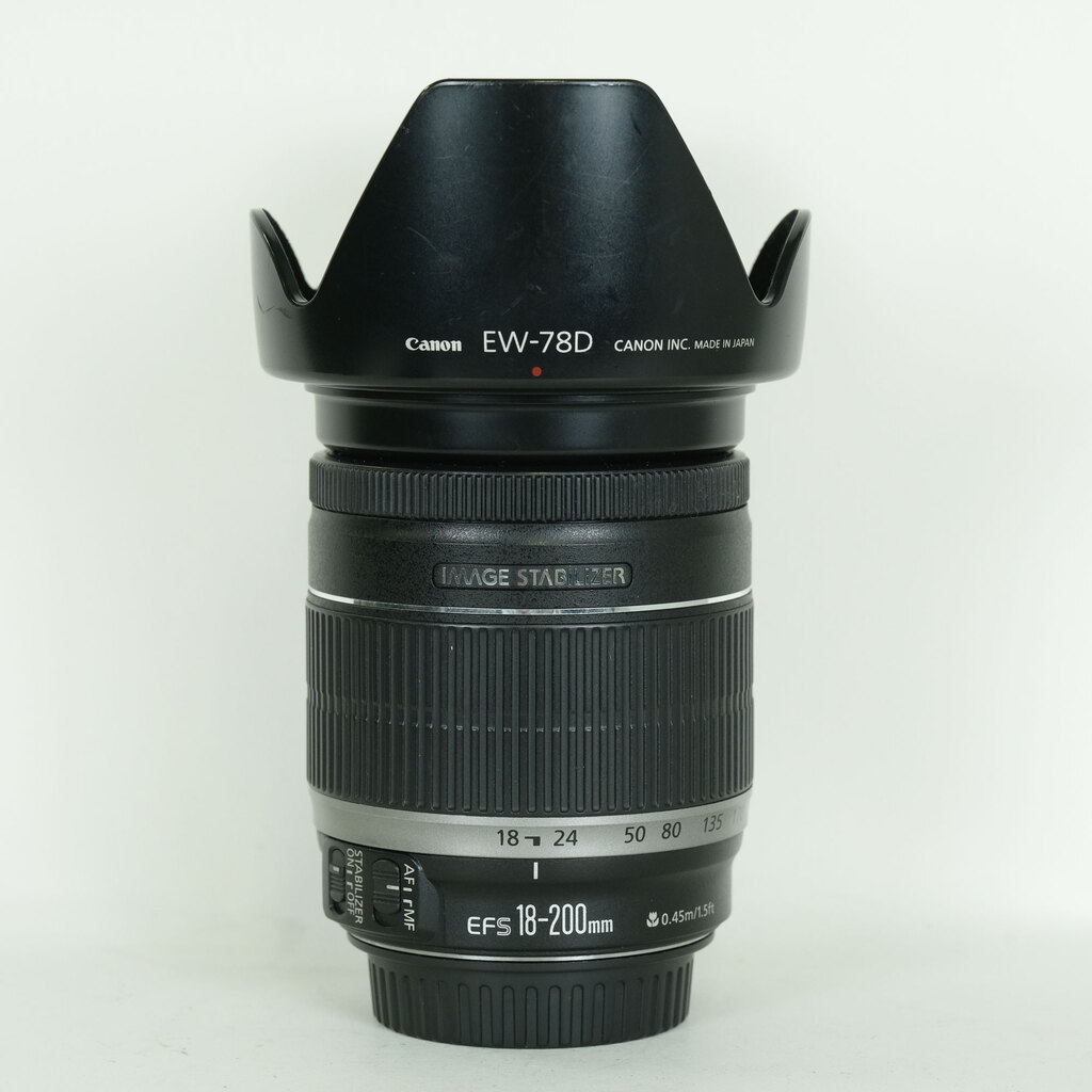 Canon EF-S18-200mm F3.5-5.6 IS Canon EF-S18-200mm F3.5-5.6 IS