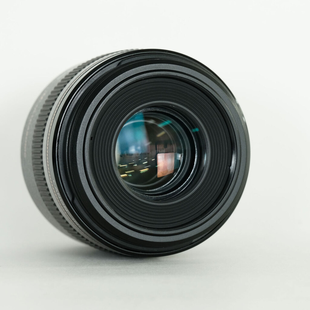 Canon EF-S60mm F2.8 マクロ USM Canon EF-S60mm F2.8 マクロ USM