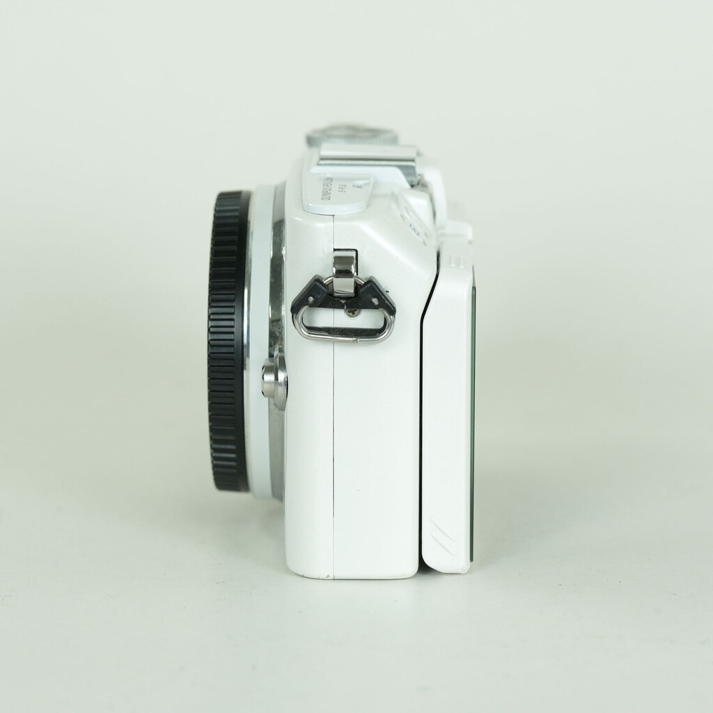 OLYMPUS PEN Lite E-PL6 ボディ ホワイト