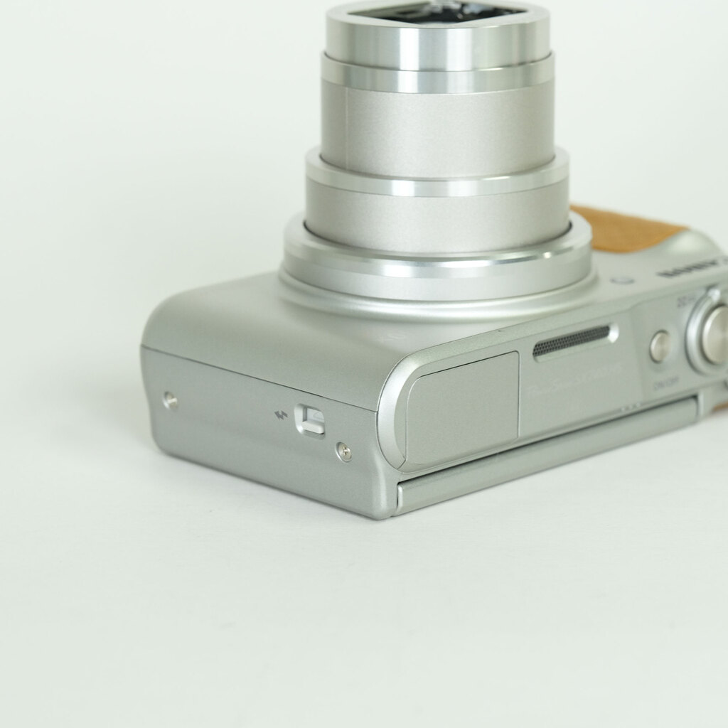 Canon PowerShot SX740 HS シルバー