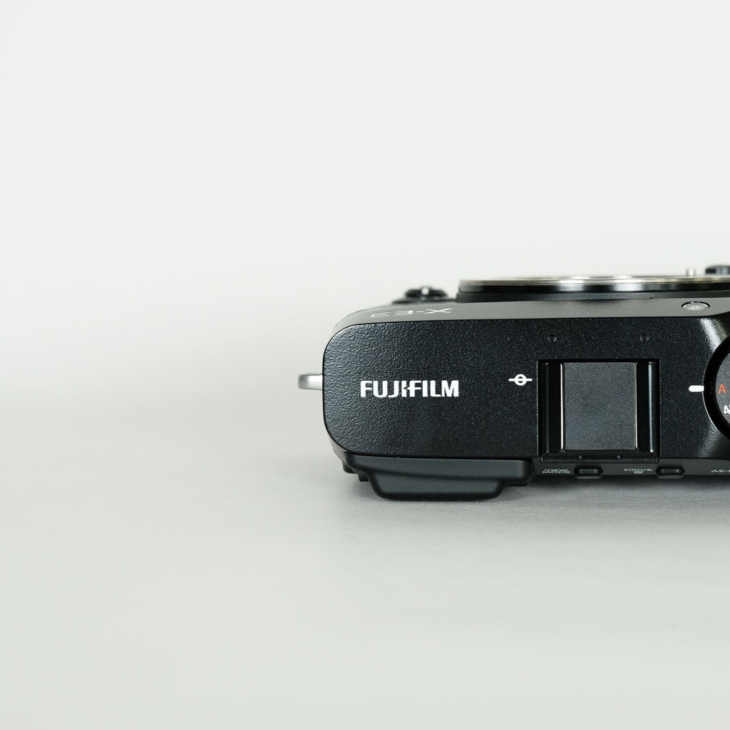 FUJIFILM X-E3