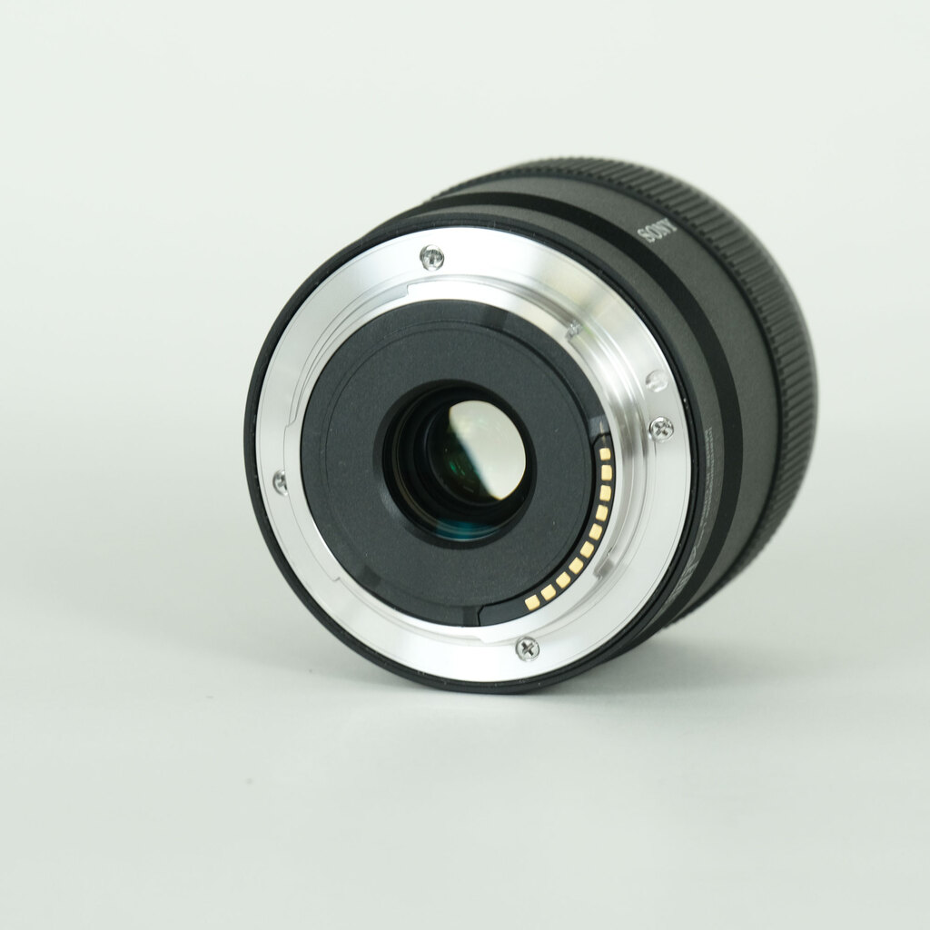 SONY E 11mm F1.8 SEL11F18の出品 | ONE SCENE（ワンシーン）