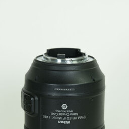 Nikon AF-S VR Micro-Nikkor 105mm f/2.8G IF-ED