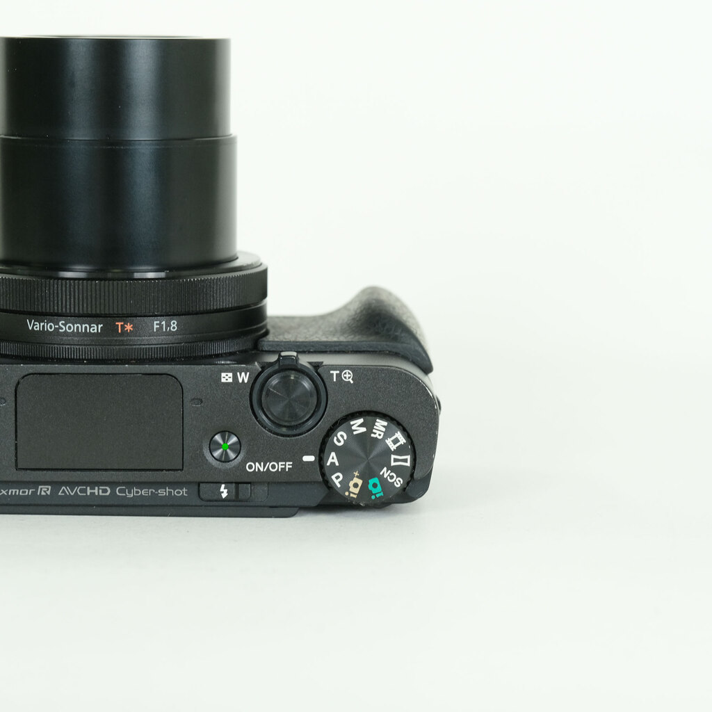 SONY Cyber-shot DSC-RX100M3
