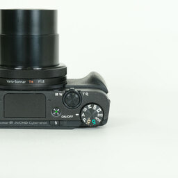 SONY Cyber-shot DSC-RX100M3