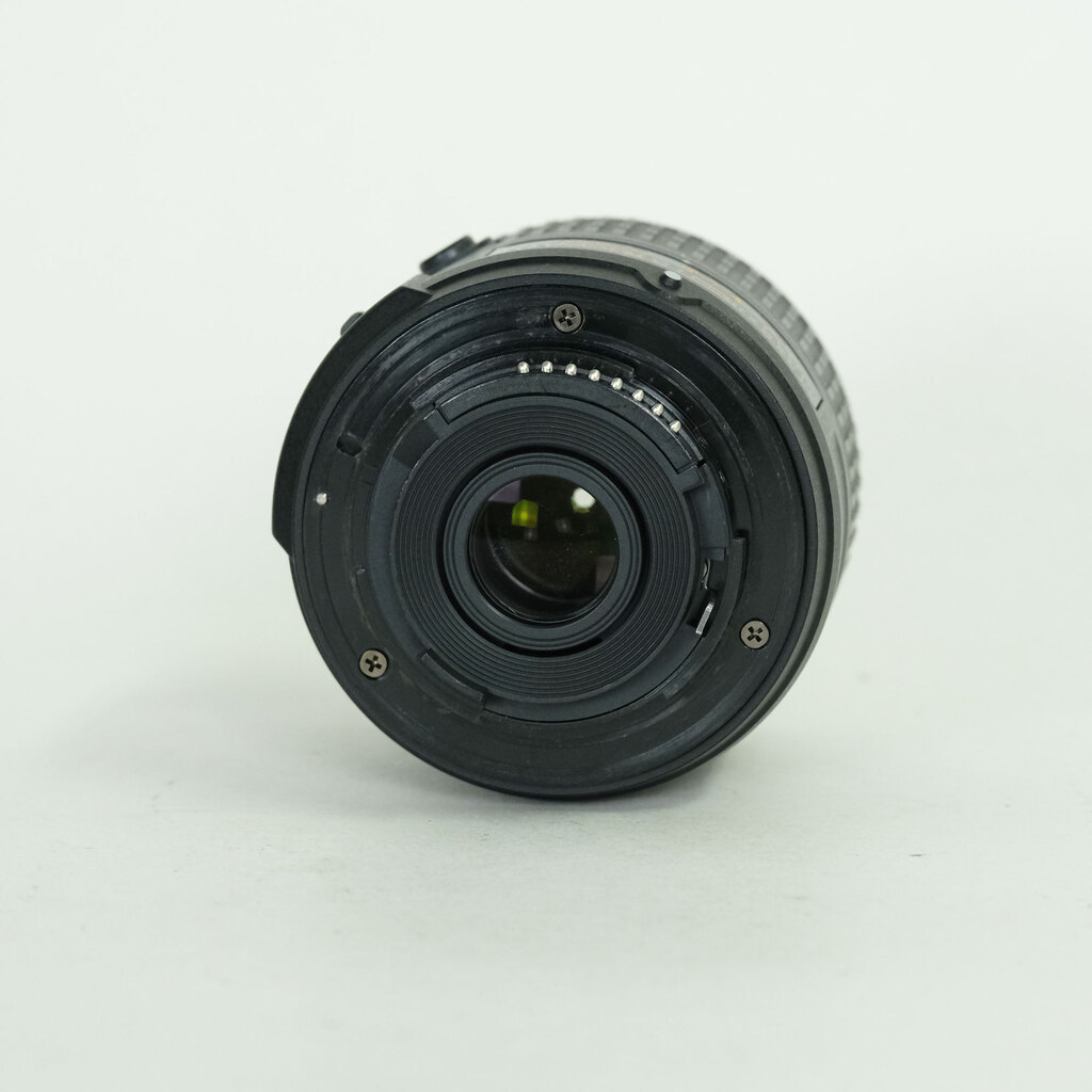 Nikon AF-S DX NIKKOR 18-55mm f3.5-5.6G VR II