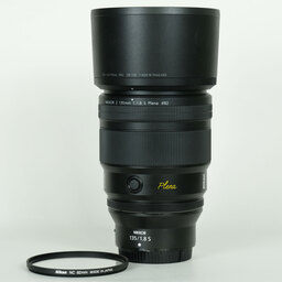 Nikon NIKKOR Z 135mm f/1.8 S Plena