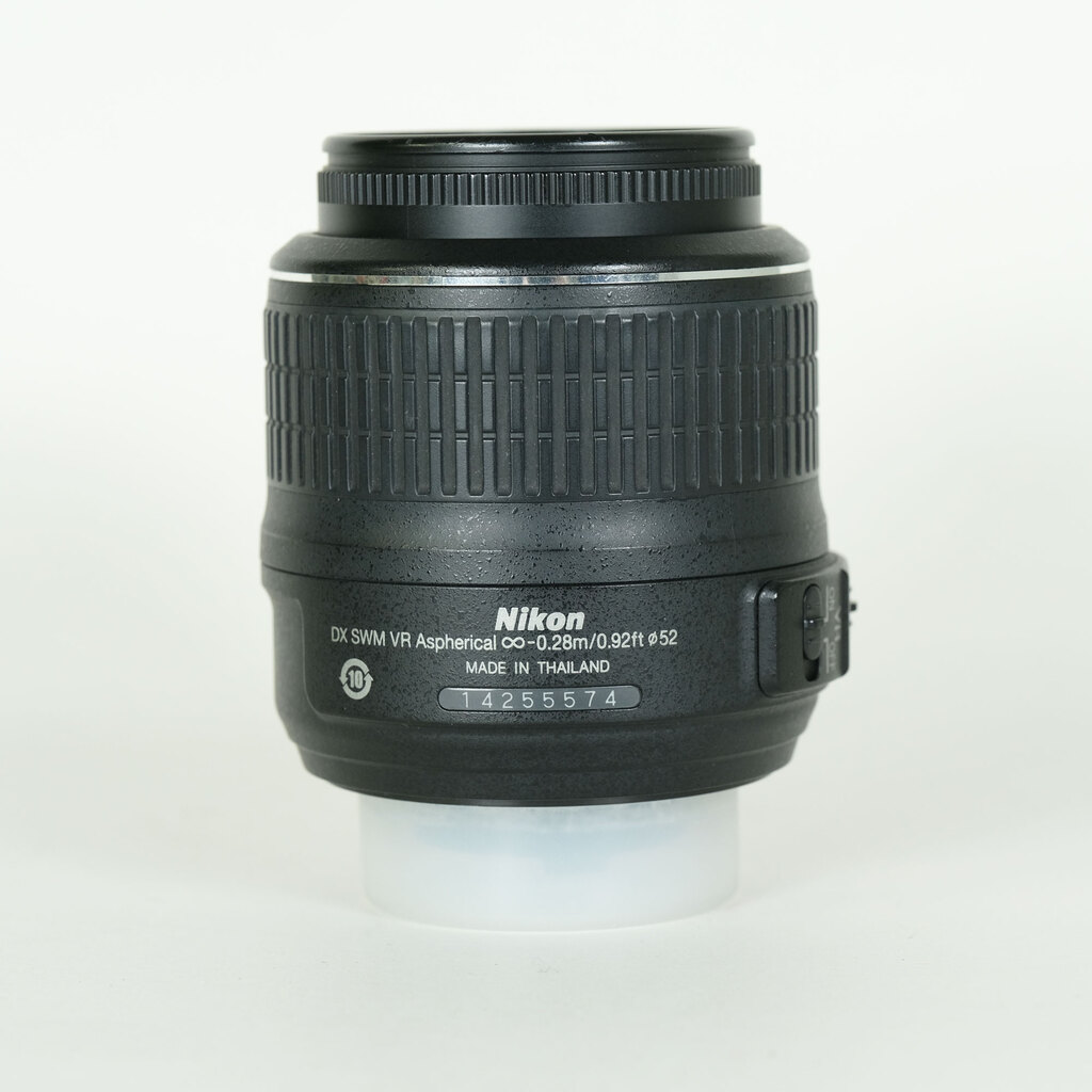 Nikon AF-S DX NIKKOR 18-55mm F3.5-5.6 G VR