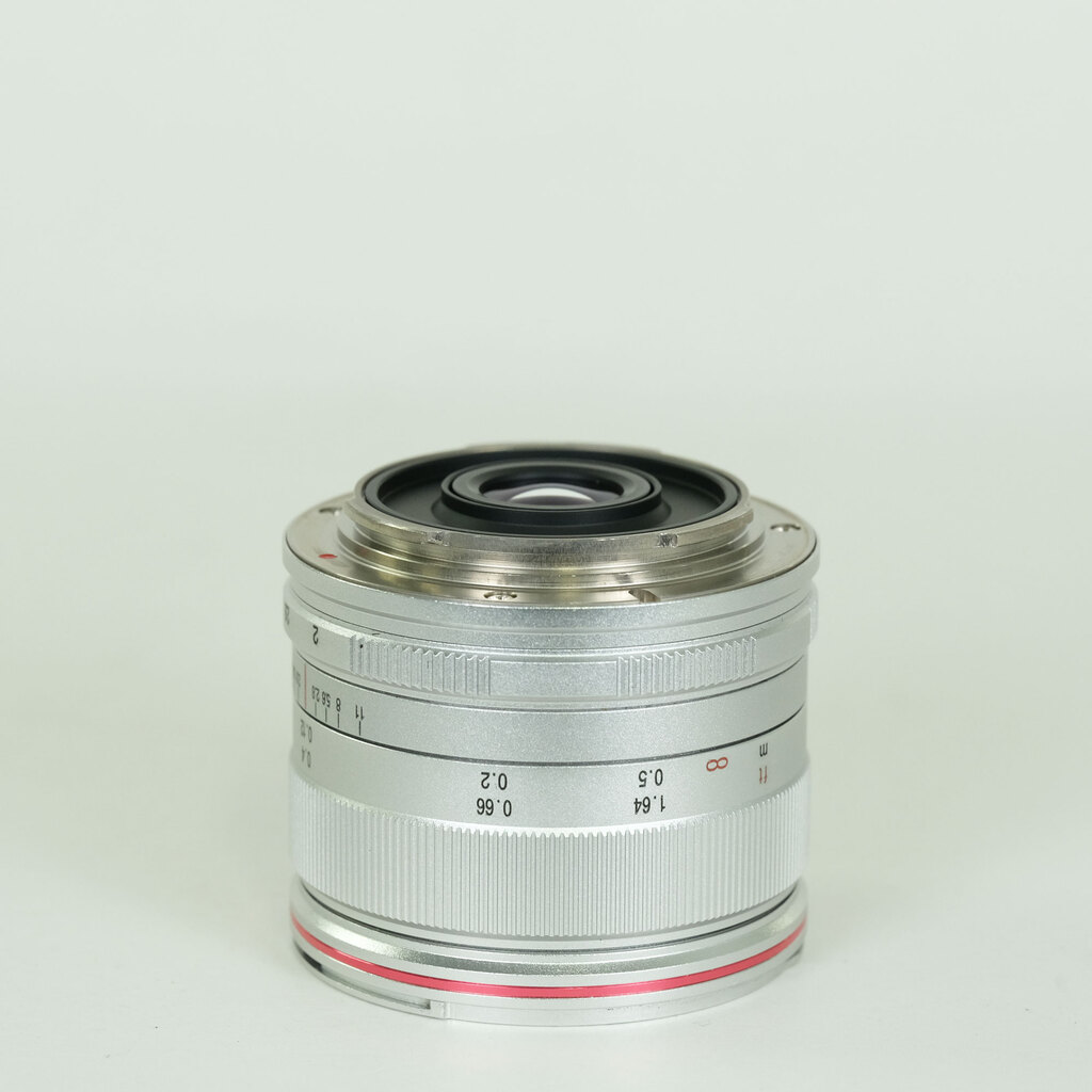 LAOWA 7.5mm F2(マイクロフォーサーズ用) シルバー LAOWA 7.5mm F2(マイクロフォーサーズ用) シルバー