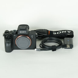 SONY α7 III(ILCE-7M3) SONY α7 III(ILCE-7M3)