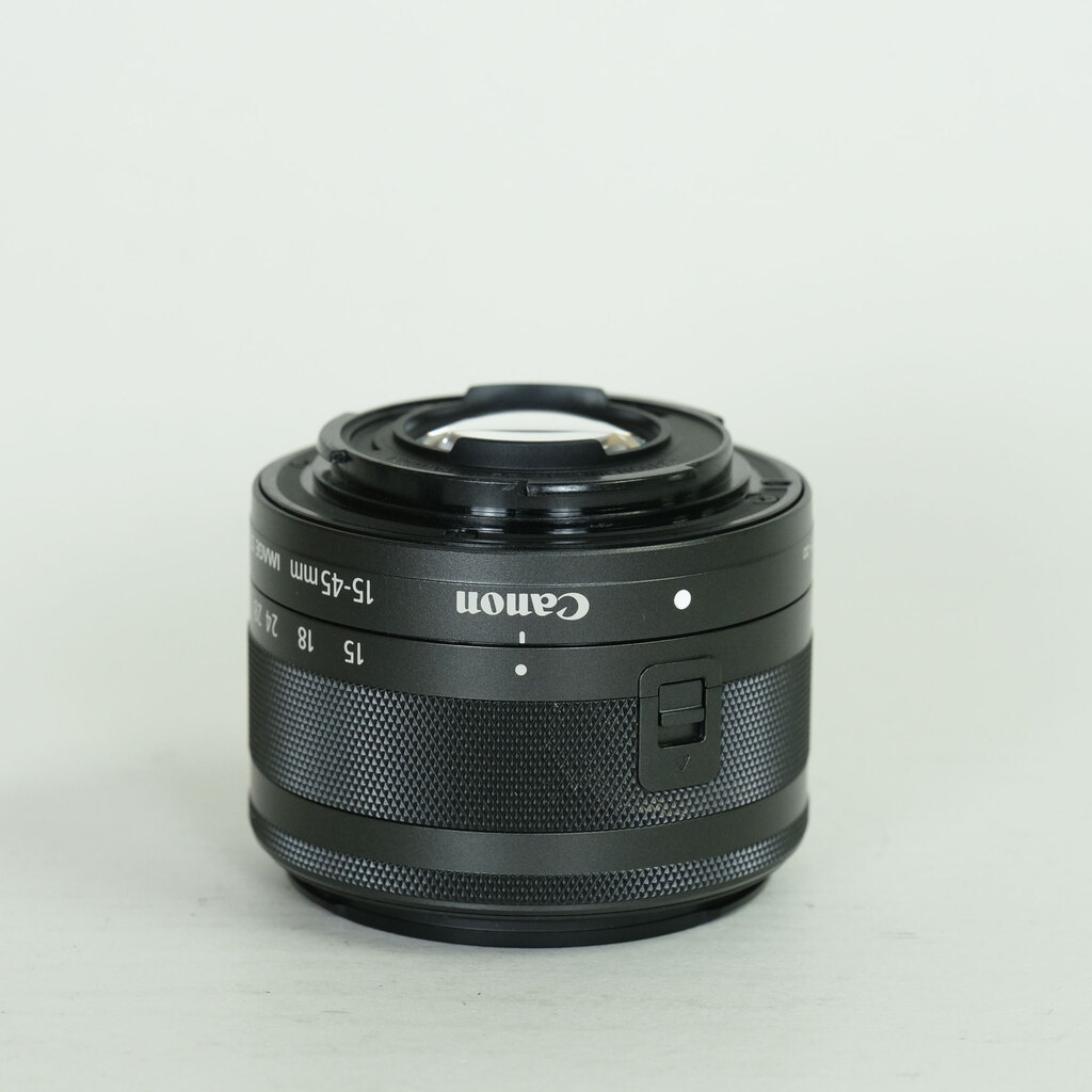 Canon EF-M15-45mm F3.5-6.3 IS STM