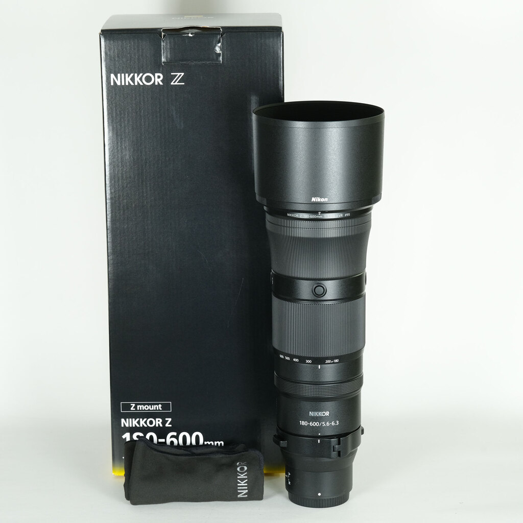 Nikon NIKKOR Z 180-600mm f/5.6-6.3 VR Nikon NIKKOR Z 180-600mm f/5.6-6.3 VR
