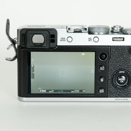 FUJIFILM X100F シルバー