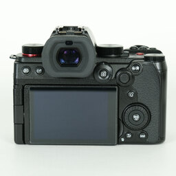 Panasonic LUMIX S5II DC-S5M2