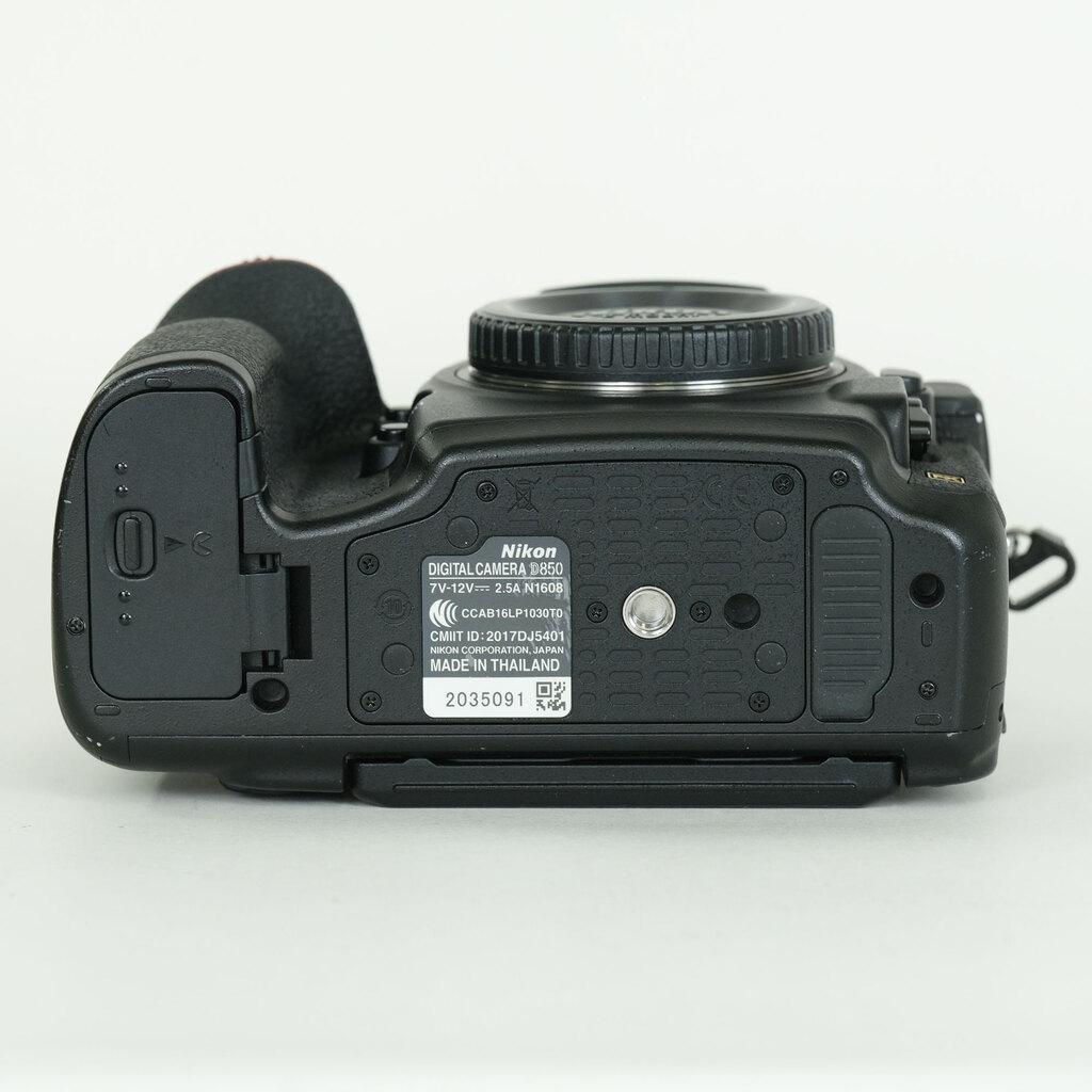 Nikon D850