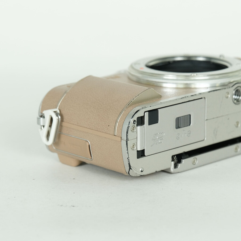 OLYMPUS PEN E-PL10の出品 | ONE SCENE（ワンシーン）
