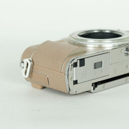OLYMPUS PEN E-PL10