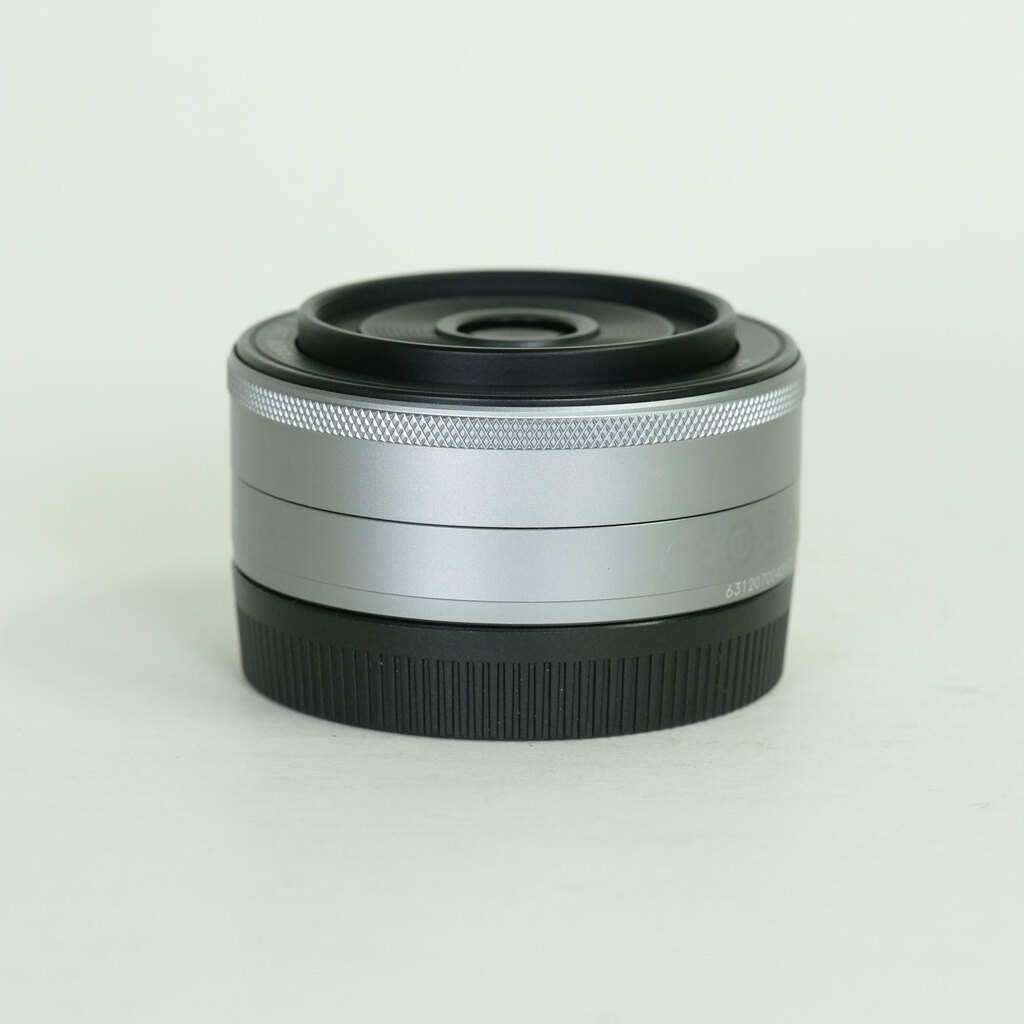 Canon EF-M22mm F2 STM Canon EF-M22mm F2 STM