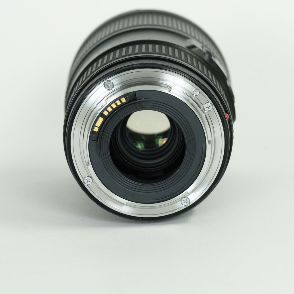 Canon EF16-35mm F4L IS USM Canon EF16-35mm F4L IS USM