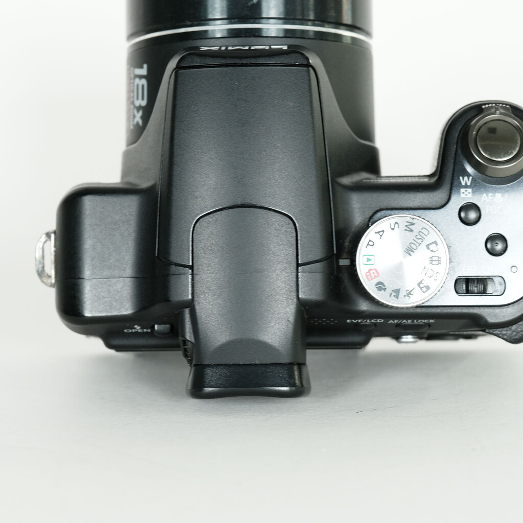 Panasonic LUMIX DMC-FZ18-K ブラック