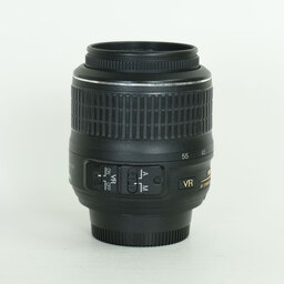 Nikon AF-S DX NIKKOR 18-55mm F3.5-5.6 G VR Nikon AF-S DX NIKKOR 18-55mm F3.5-5.6 G VR