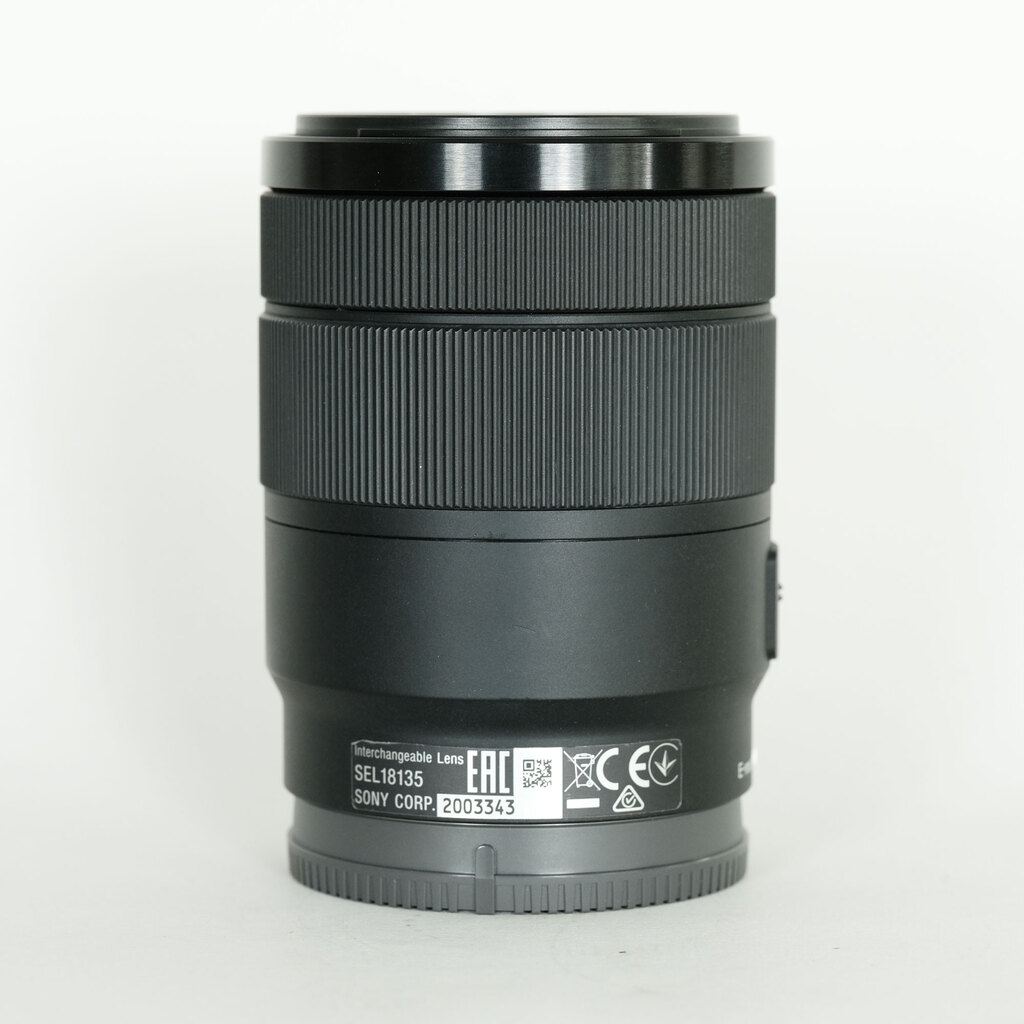 SONY E 18-135mm F3.5-5.6 OSS SEL18135