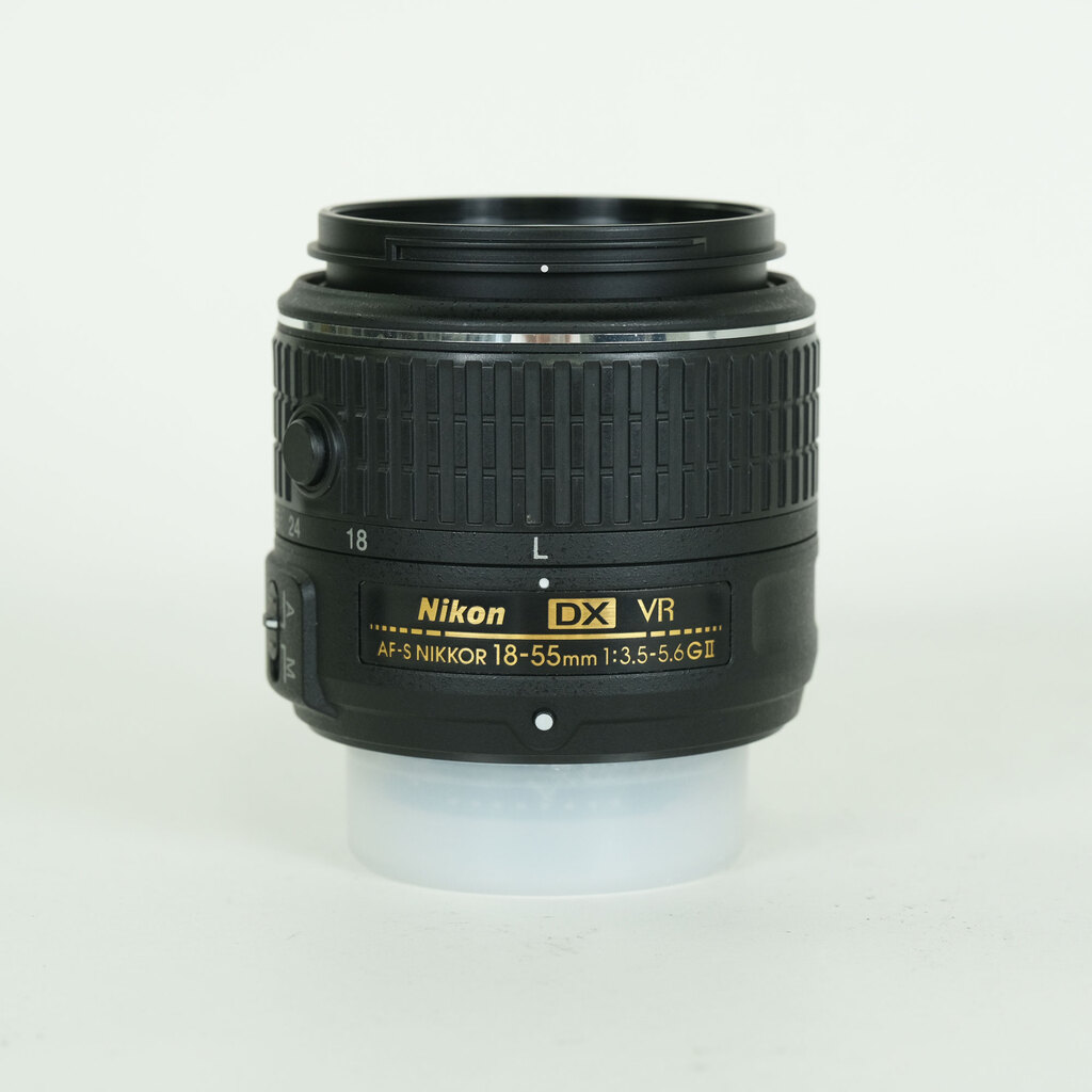 Nikon AF-S DX NIKKOR 18-55mm f3.5-5.6G VR II