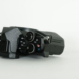 OLYMPUS OM-D E-M5 Mark II