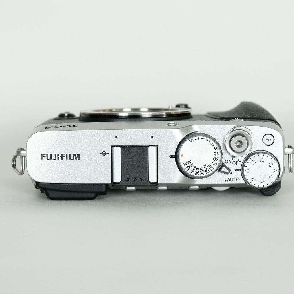 FUJIFILM X-E3