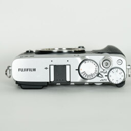 FUJIFILM X-E3