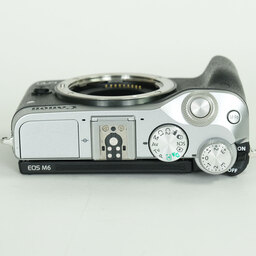 Canon EOS M6 Canon EOS M6
