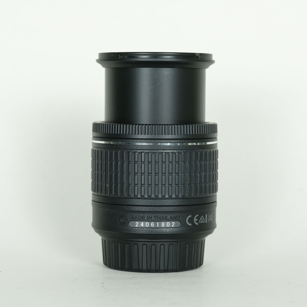 Nikon AF-P DX NIKKOR 18-55mm F3.5-5.6G VR Nikon AF-P DX NIKKOR 18-55mm F3.5-5.6G VR